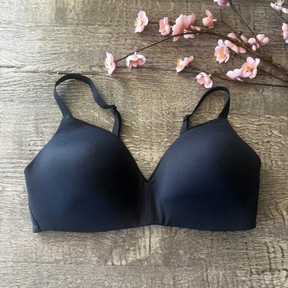 Black Wireless T-Shirt Bra Bralette by Calvin Klein Medium Adjustable C/DD Cup